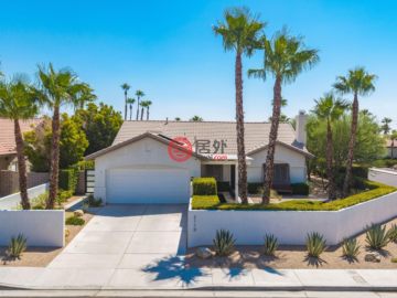 Rare Flora Vista 4-Bedroom Palm Springs Oasis with Vaulted  Ceilings & Views